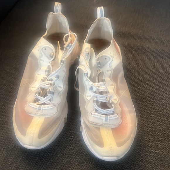 Nike react Size 8 - Picture 2 of 3
